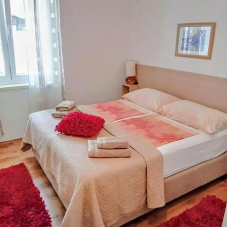 Apartman Karmen Makarska Exteriör bild