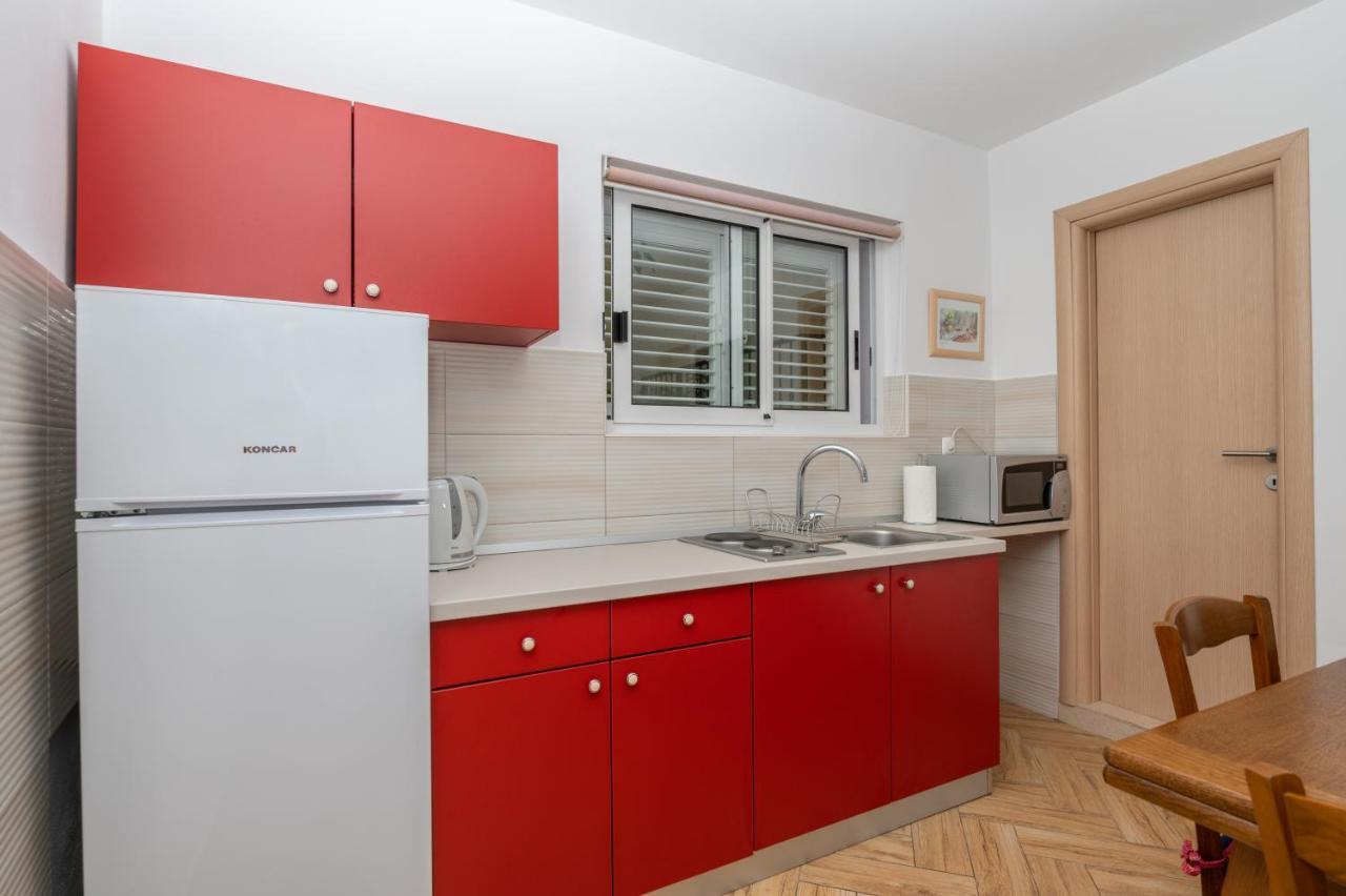 Apartman Karmen Makarska Exteriör bild
