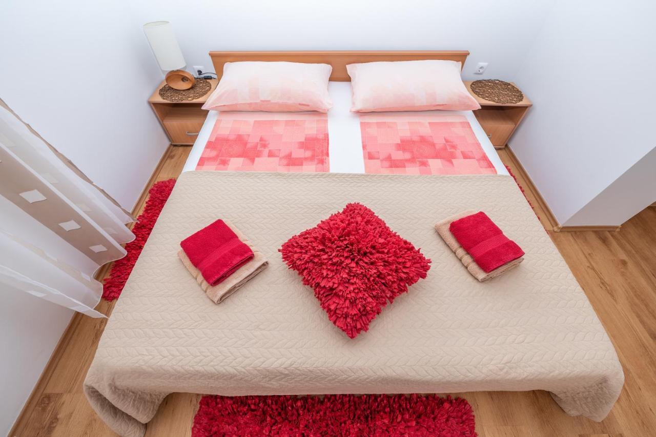 Apartman Karmen Makarska Exteriör bild